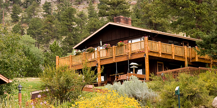McGregor Mountain Lodge Cabins